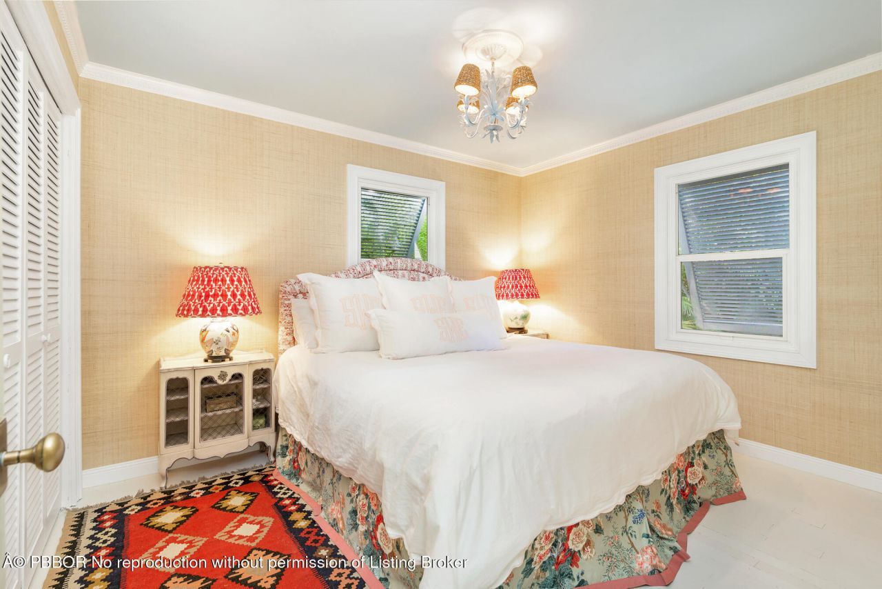 744 Avon Road, West Palm Beach, FL 33401 Photo