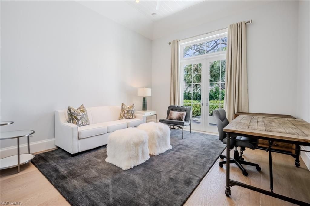 702 Bobwhite Ln, Naples, FL 34108 Photo