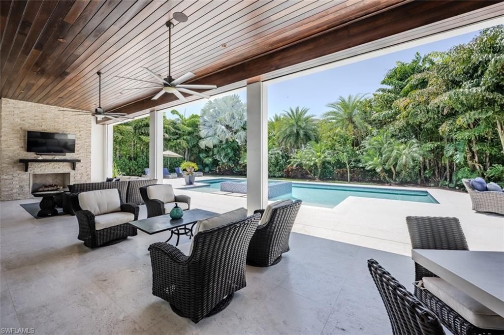 702 Bobwhite Ln, Naples, FL 34108 Photo