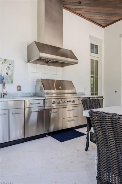 702 Bobwhite Ln, Naples, FL 34108 Photo
