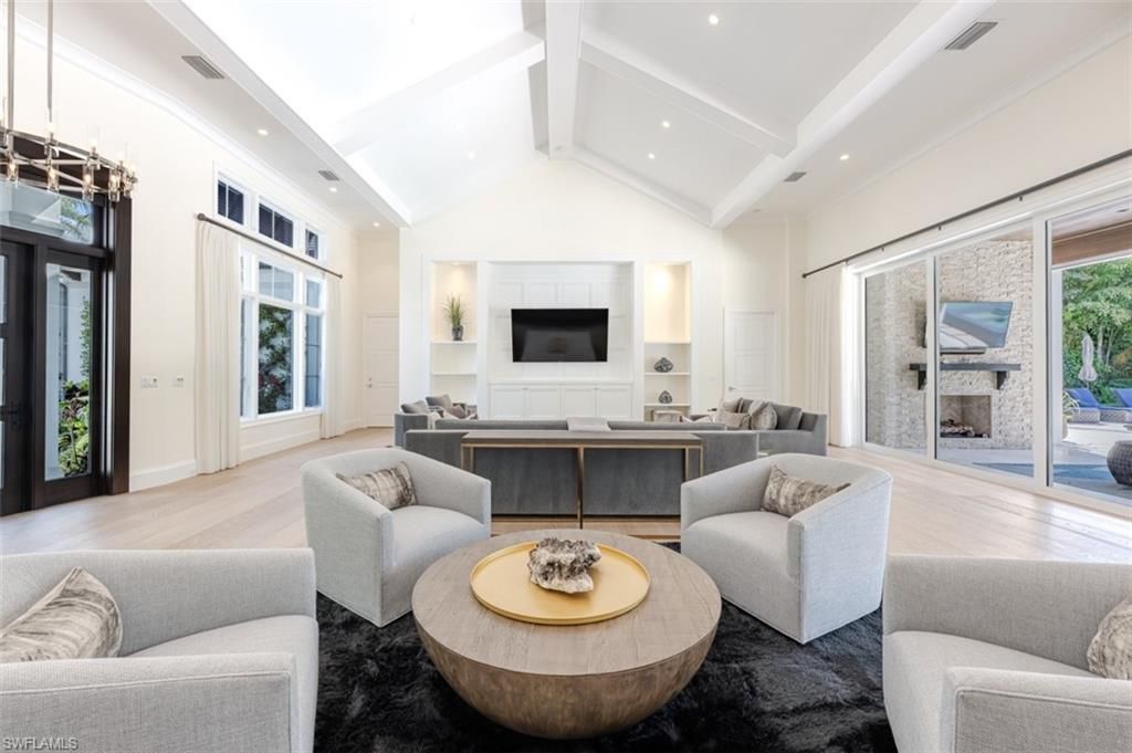 702 Bobwhite Ln, Naples, FL 34108 Photo