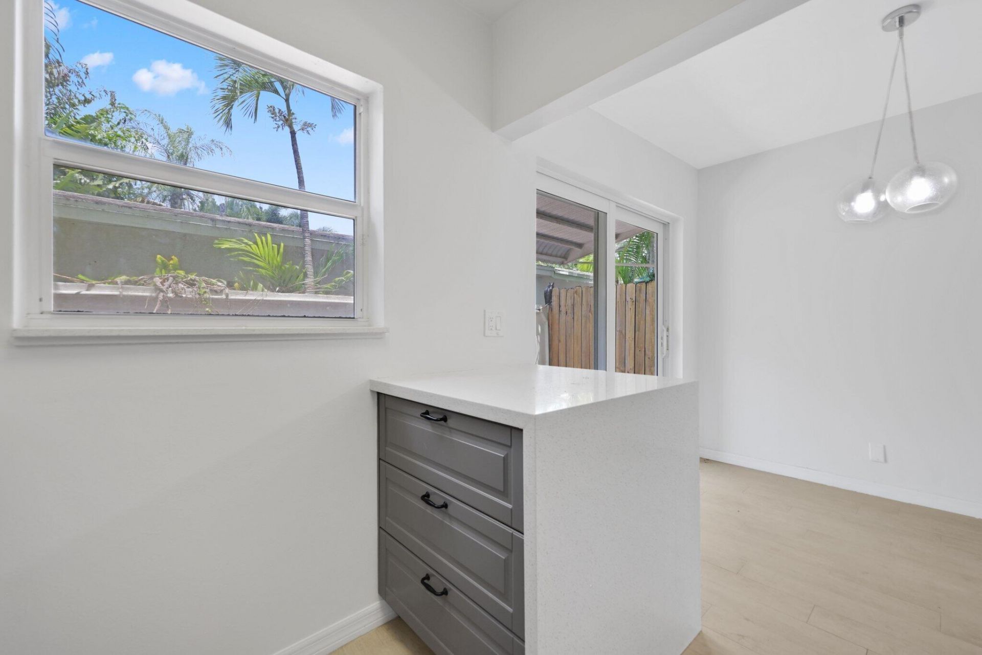 609 NE 13th Avenue, Unit 102, Fort Lauderdale, FL 33304 Photo