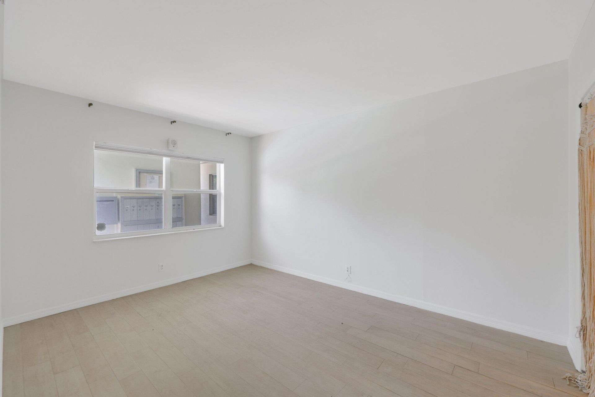 609 NE 13th Avenue, Unit 102, Fort Lauderdale, FL 33304 Photo