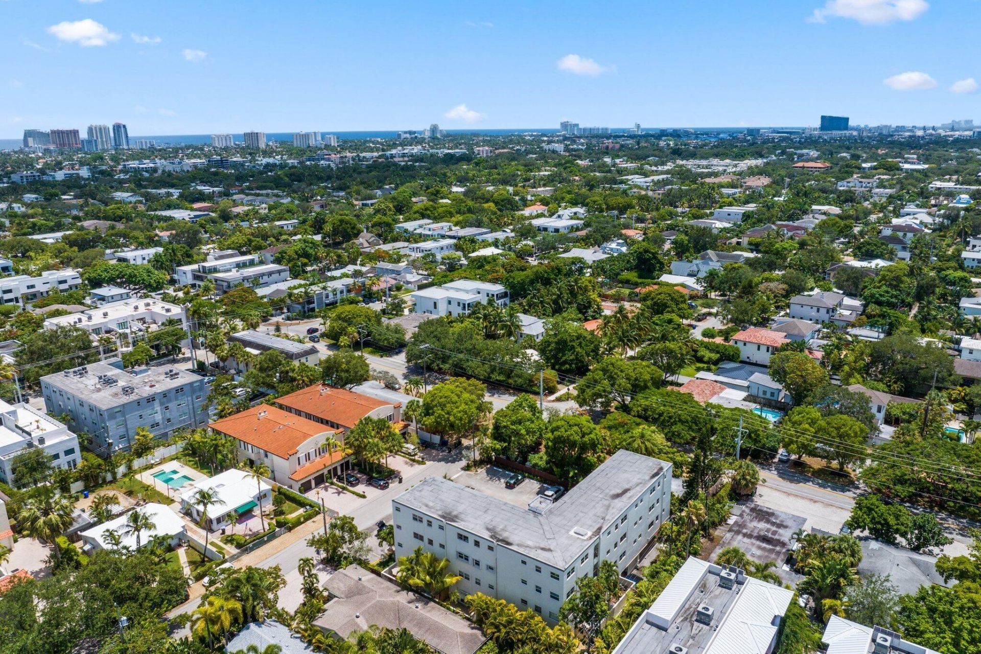 609 NE 13th Avenue, Unit 102, Fort Lauderdale, FL 33304 Photo