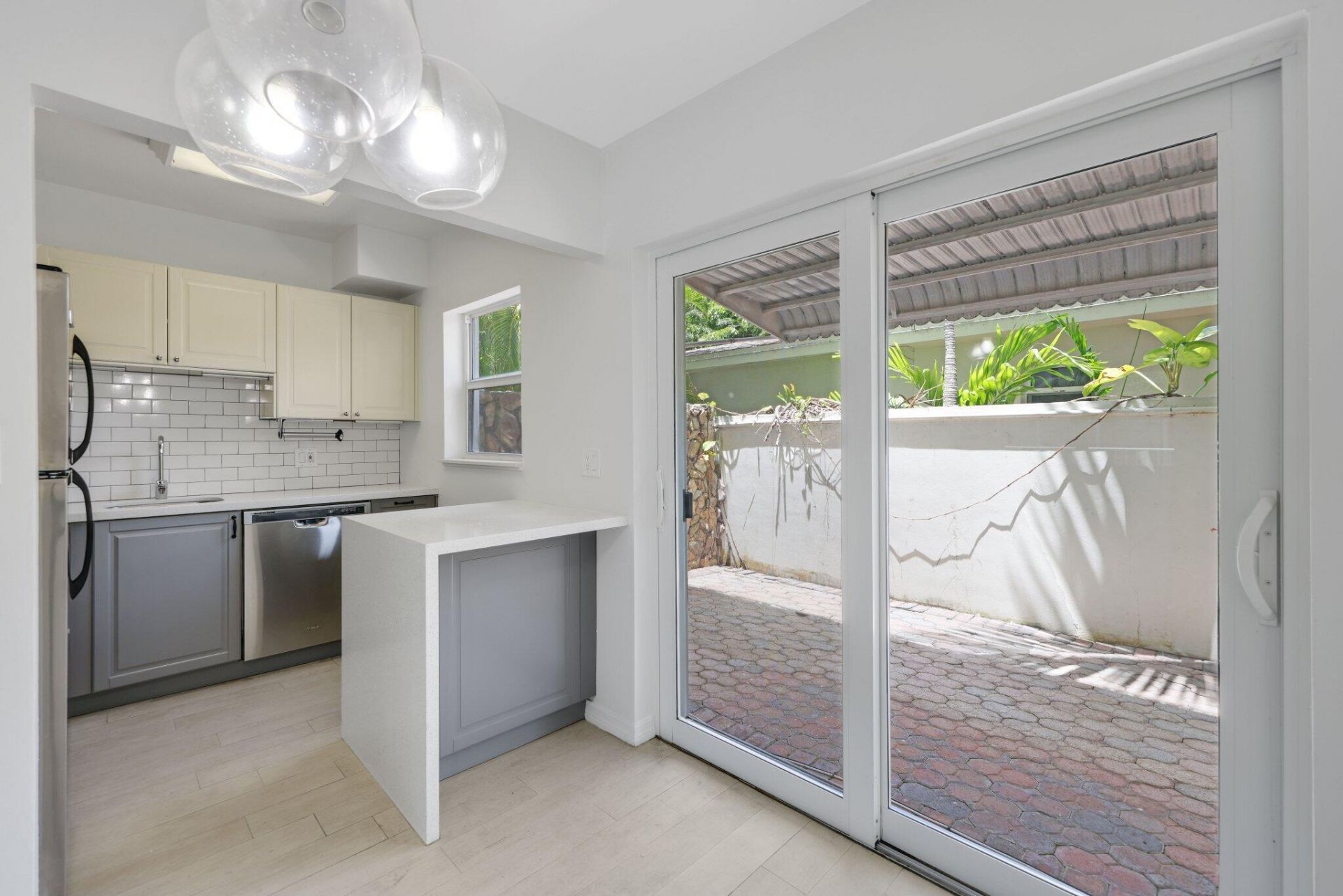 609 NE 13th Avenue, Unit 102, Fort Lauderdale, FL 33304 Photo