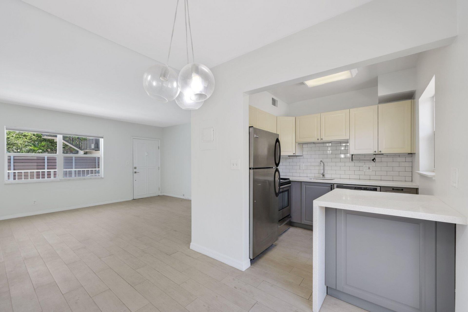 609 NE 13th Avenue, Unit 102, Fort Lauderdale, FL 33304 Photo