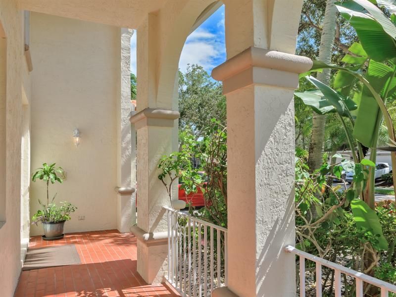 4032 Pinewood Lane, Weston, FL 33331 Photo