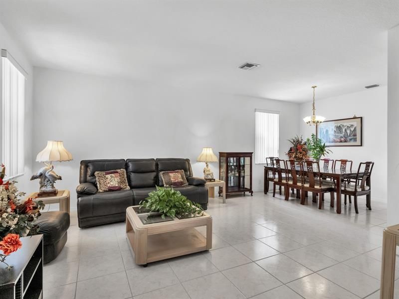 4032 Pinewood Lane, Weston, FL 33331 Photo