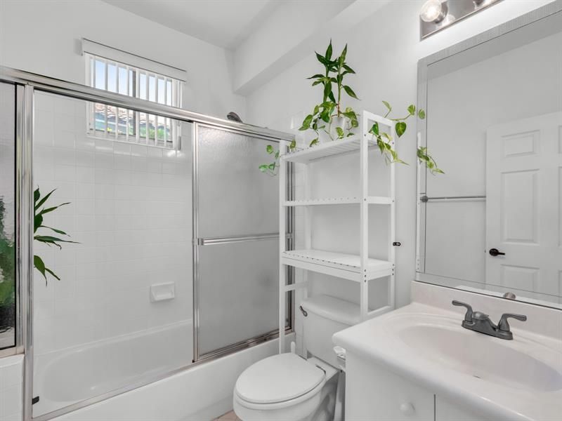 4032 Pinewood Lane, Weston, FL 33331 Photo