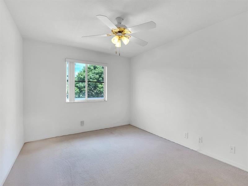 4032 Pinewood Lane, Weston, FL 33331 Photo