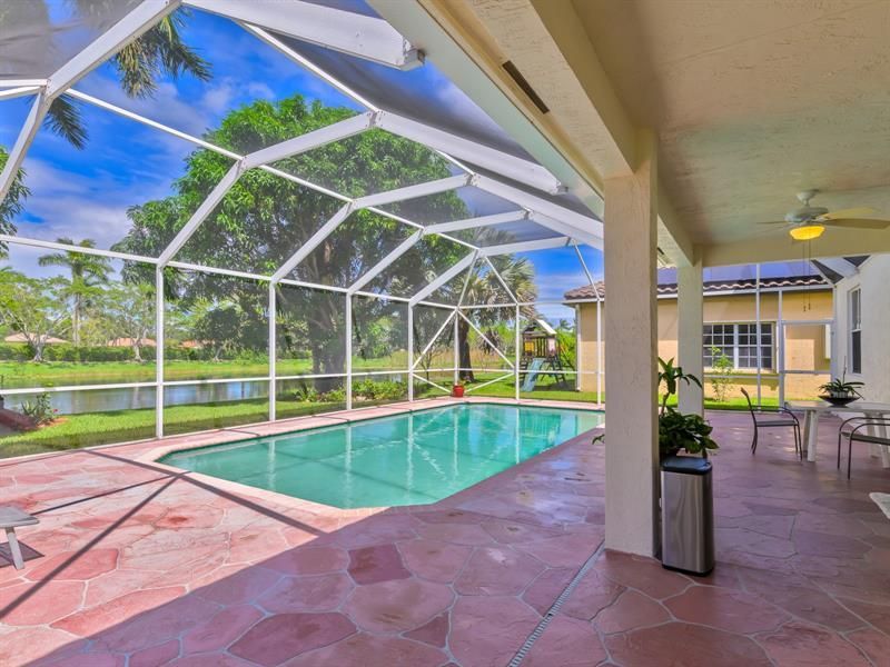 4032 Pinewood Lane, Weston, FL 33331 Photo