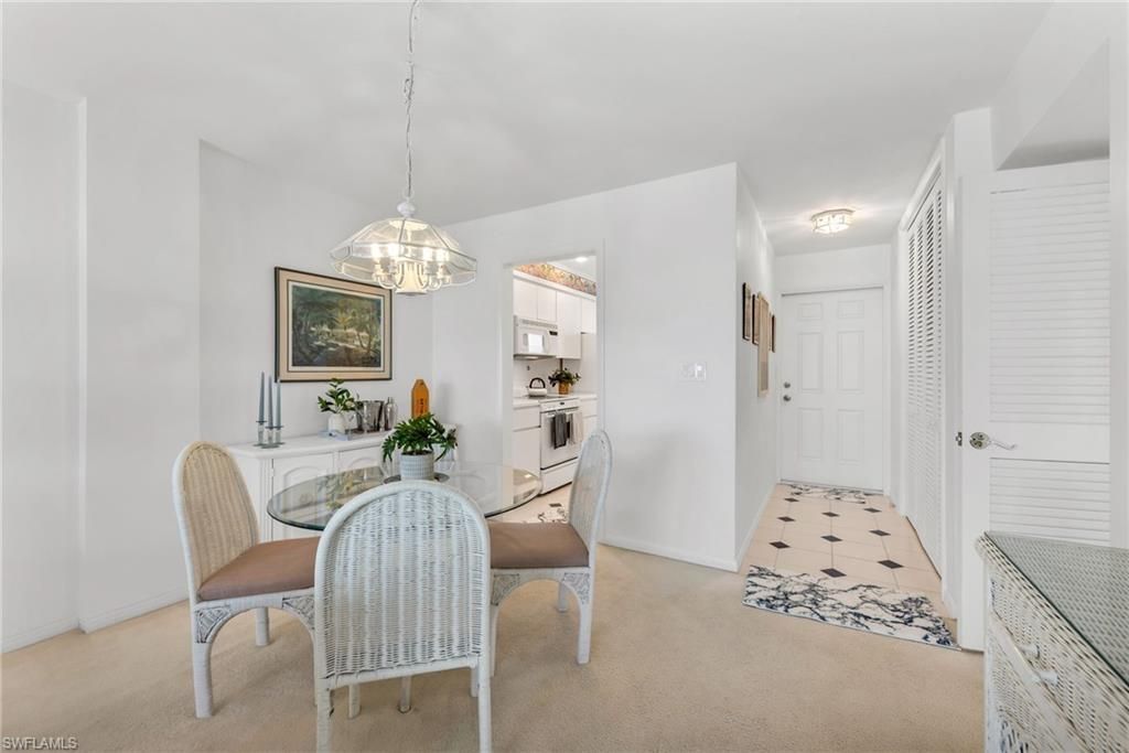 2121 Gulf Shore Blvd N, Unit 305, Naples, FL 34102 Photo