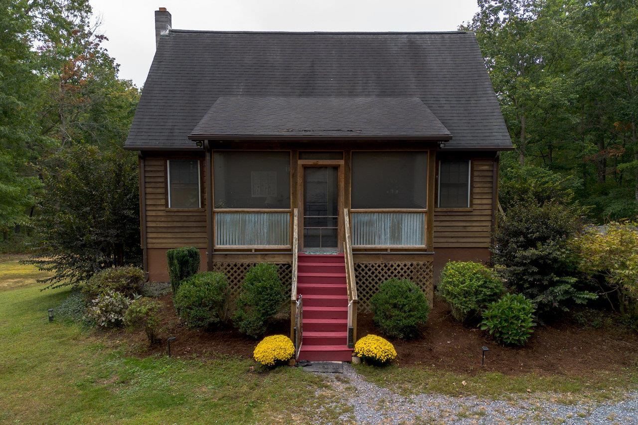 4679 Mountain Farm Rd, Elkton, VA 22827 Main Photo