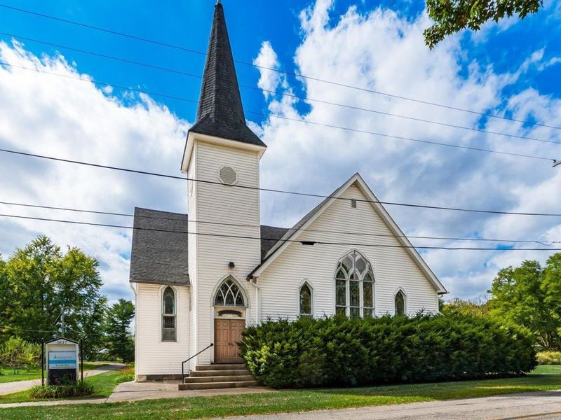 5831 Canal Road NE, Pleasantville, OH 43148 Photo 2