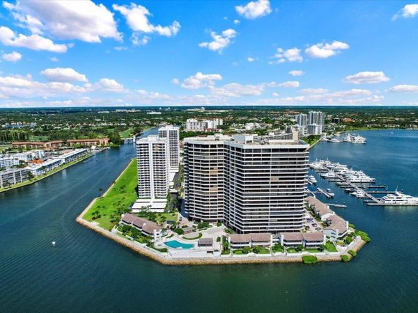 100 Lakeshore Drive, Unit 1854, North Palm Beach, FL 33408
