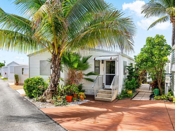 4 East Cedar Drive, Unit Cd, Briny Breezes, FL 33435