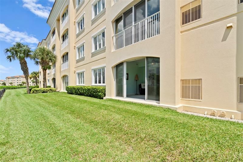 23 Harbour Isle Dr, Unit 102, Hutchinson Island, FL 34949 Photo