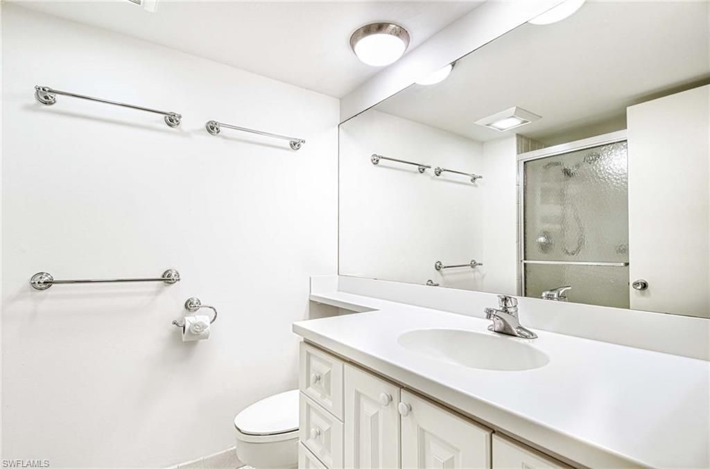 2151 Gulf Shore Blvd N, Unit 204, Naples, FL 34102 Photo