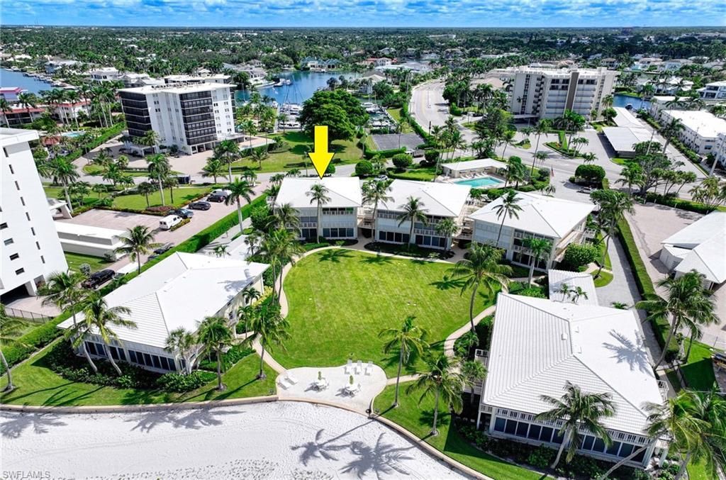 2151 Gulf Shore Blvd N, Unit 204, Naples, FL 34102 Photo