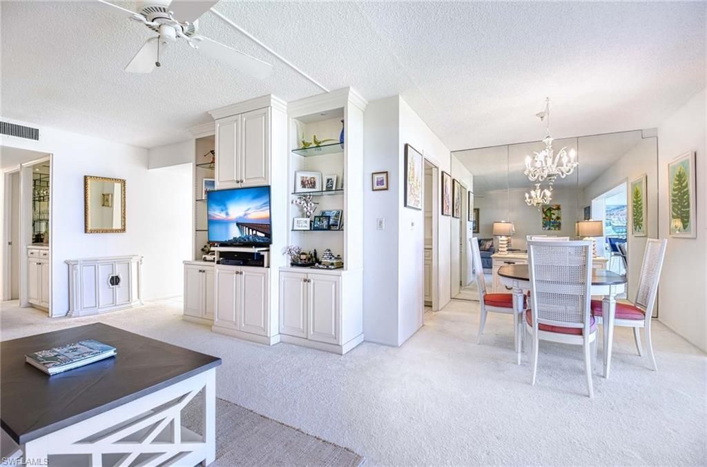 2151 Gulf Shore Blvd N, Unit 204, Naples, FL 34102 Photo