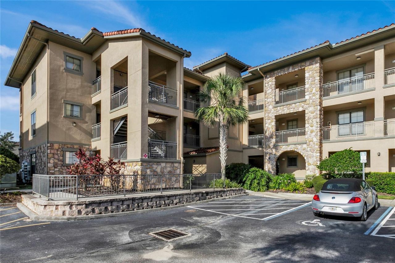 903 Charo Parkway, Unit 823, Davenport, FL 33897 Main Photo