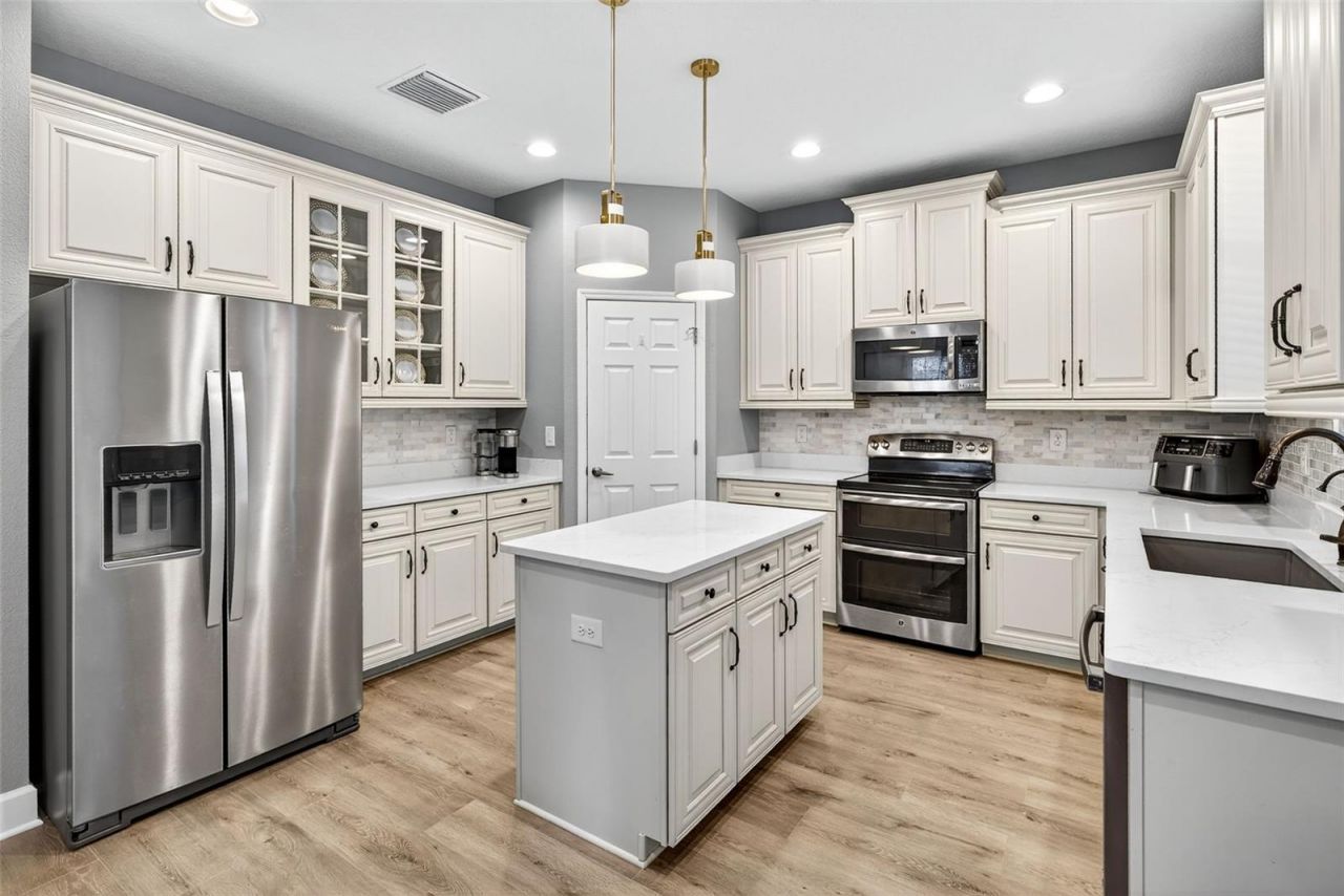 11303 Lazy Hickory Lane, Tampa, FL 33635 Photo