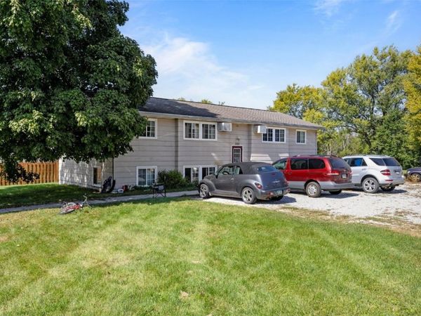 302 Maple Lane, Walker, IA 52352