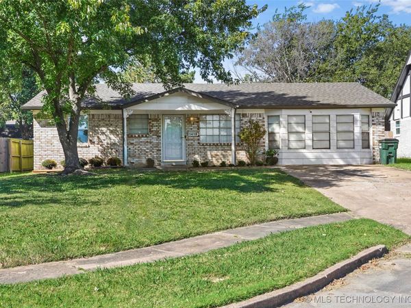 1410 N Dogwood Street, Owasso, OK 74055