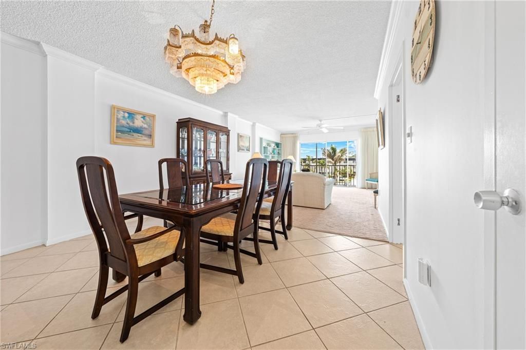 1977 Gulf Shore Blvd N, Unit 302, Naples, FL 34102 Photo