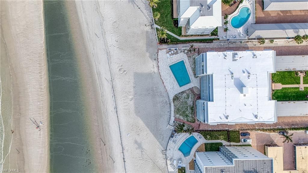 1977 Gulf Shore Blvd N, Unit 302, Naples, FL 34102 Photo