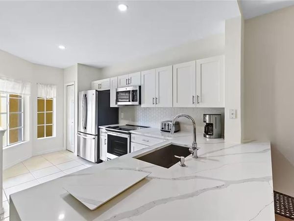 9185 CELESTE DR, Unit 204, NAPLES, FL 34113