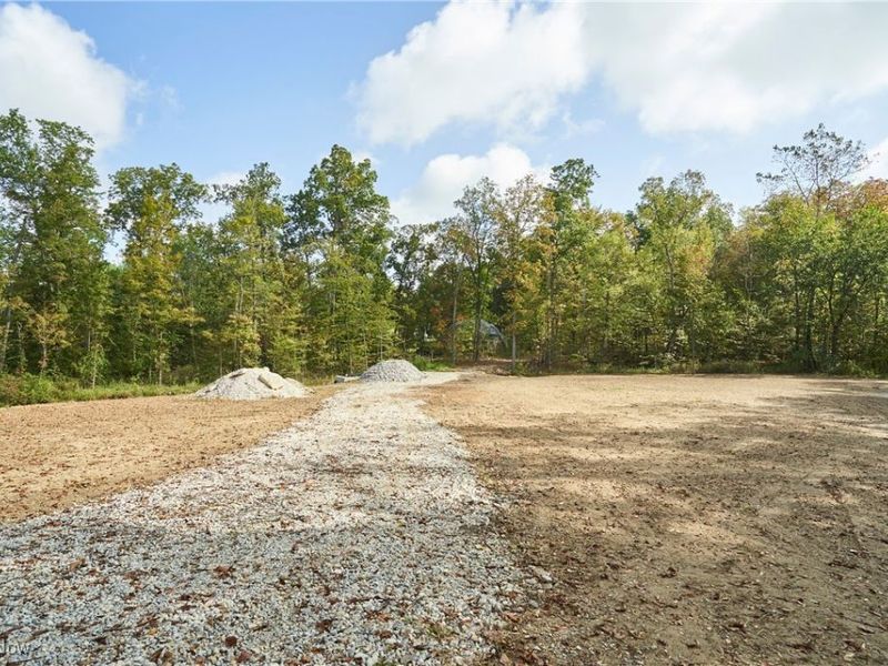 6697 Boneta Road, Medina, OH 44256 Photo 2