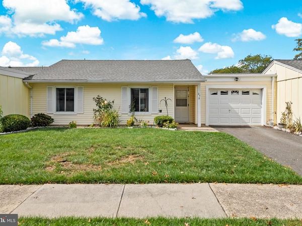 25 PITMAN, Unit B, MONROE TOWNSHIP, NJ 08831