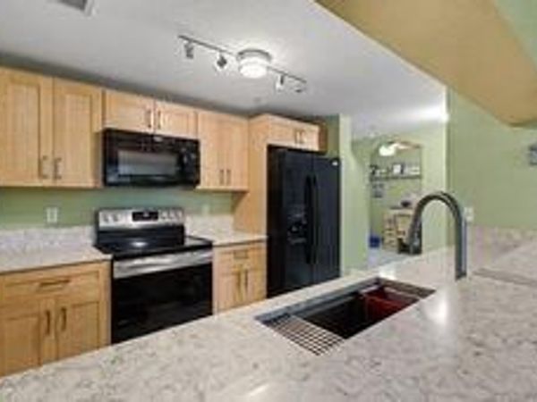 4190 Gator Greens Way, Unit 12, Fort Pierce, FL 34982