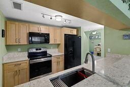 4190 Gator Greens Way, Unit 12, Fort Pierce, FL 34982 Photo