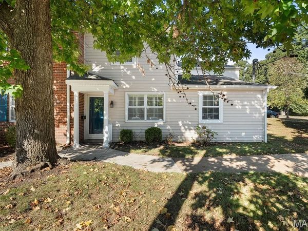 9196 Wrenwood Lane, St Louis, MO 63144