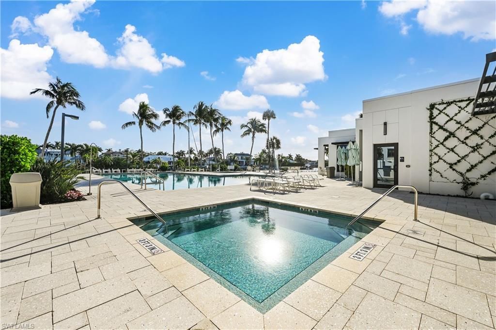 2400 Gulf Shore Blvd N, Unit 804, Naples, FL 34103 Photo