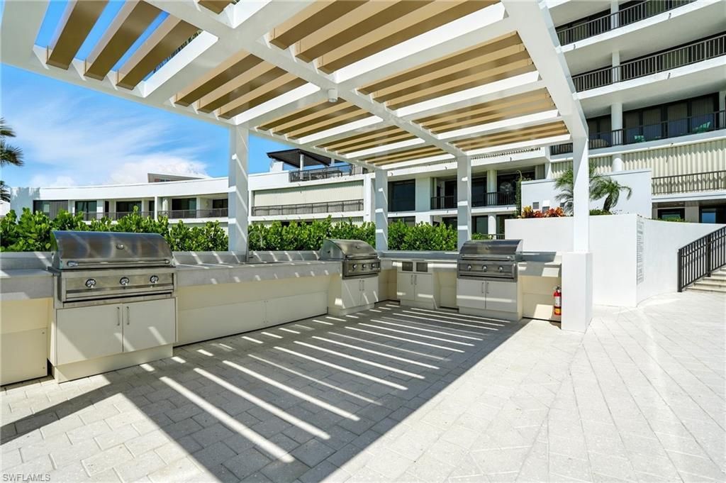 2400 Gulf Shore Blvd N, Unit 804, Naples, FL 34103 Photo