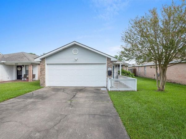 1822 N Tallow Wood Drive N, Lake Charles, LA 70605