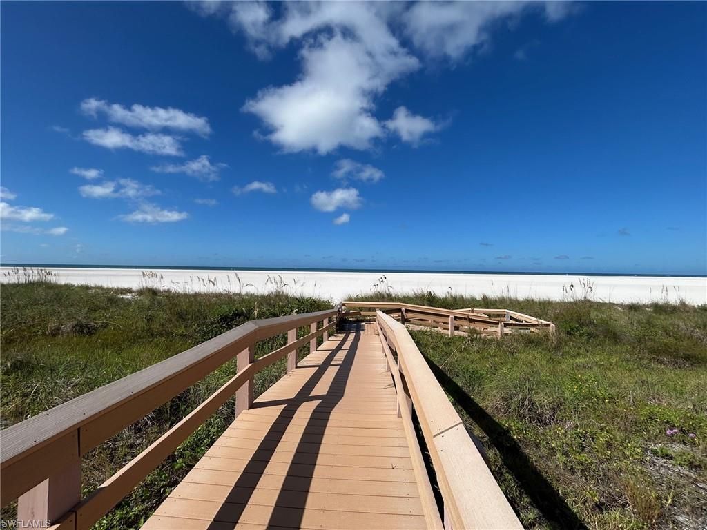 180 Seaview Ct, Unit 212, Marco Island, FL 34145 Photo