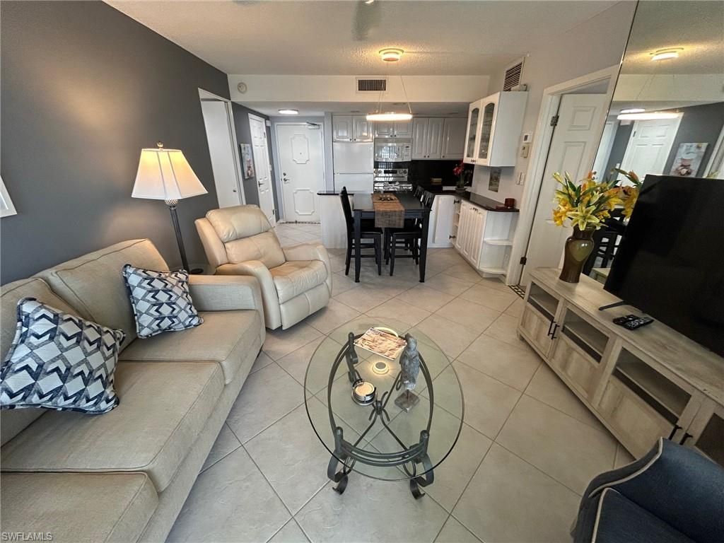 180 Seaview Ct, Unit 212, Marco Island, FL 34145 Photo