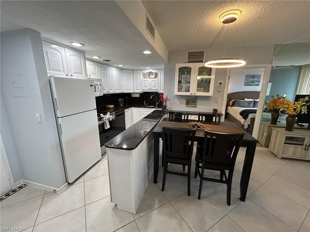 180 Seaview Ct, Unit 212, Marco Island, FL 34145 Photo