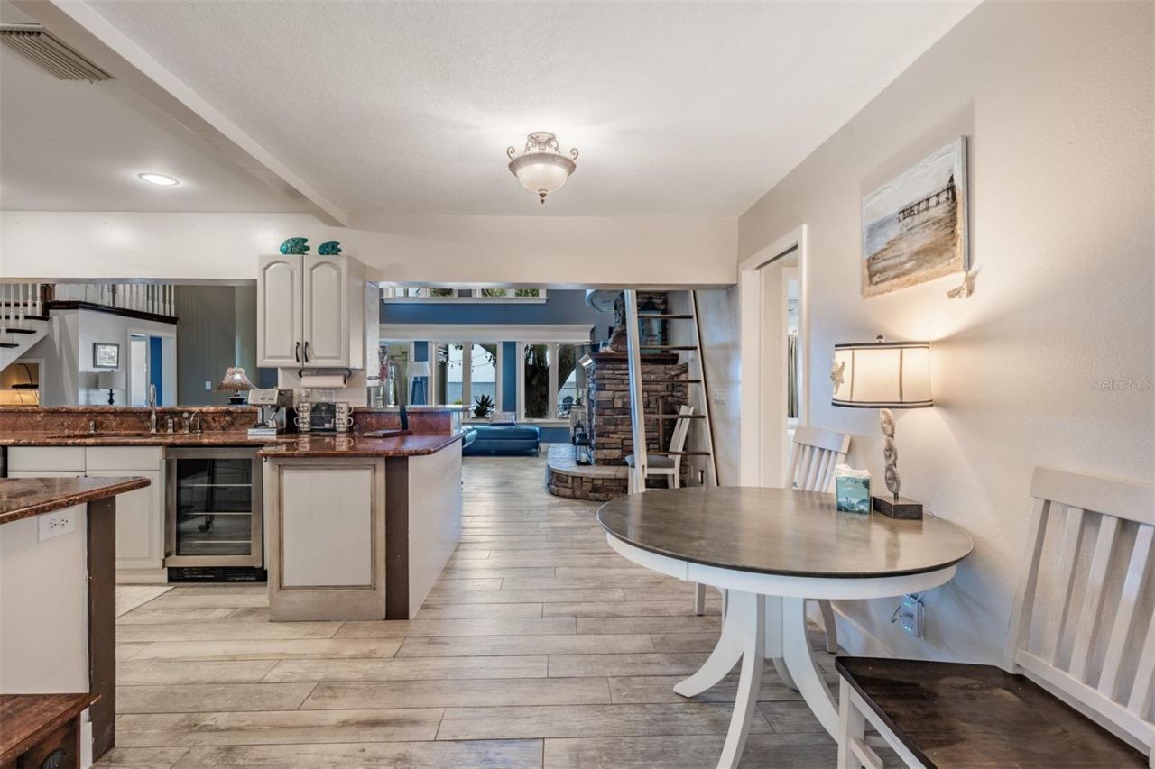 615 N Mayo Street, Crystal Beach, FL 34681 Photo