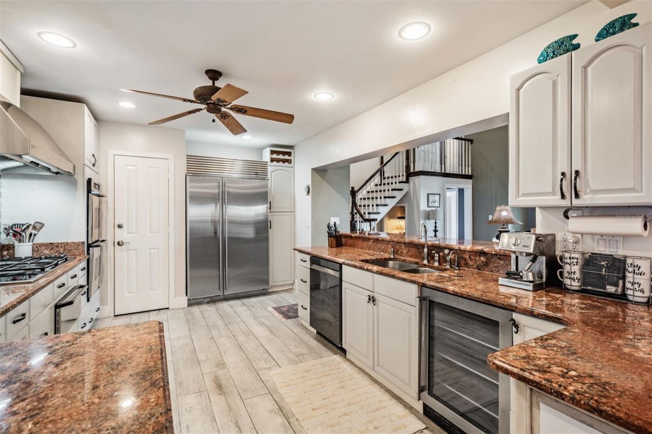 615 N Mayo Street, Crystal Beach, FL 34681 Photo