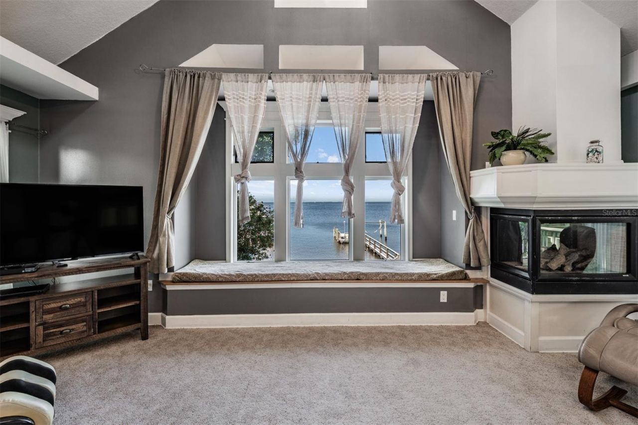 615 N Mayo Street, Crystal Beach, FL 34681 Photo