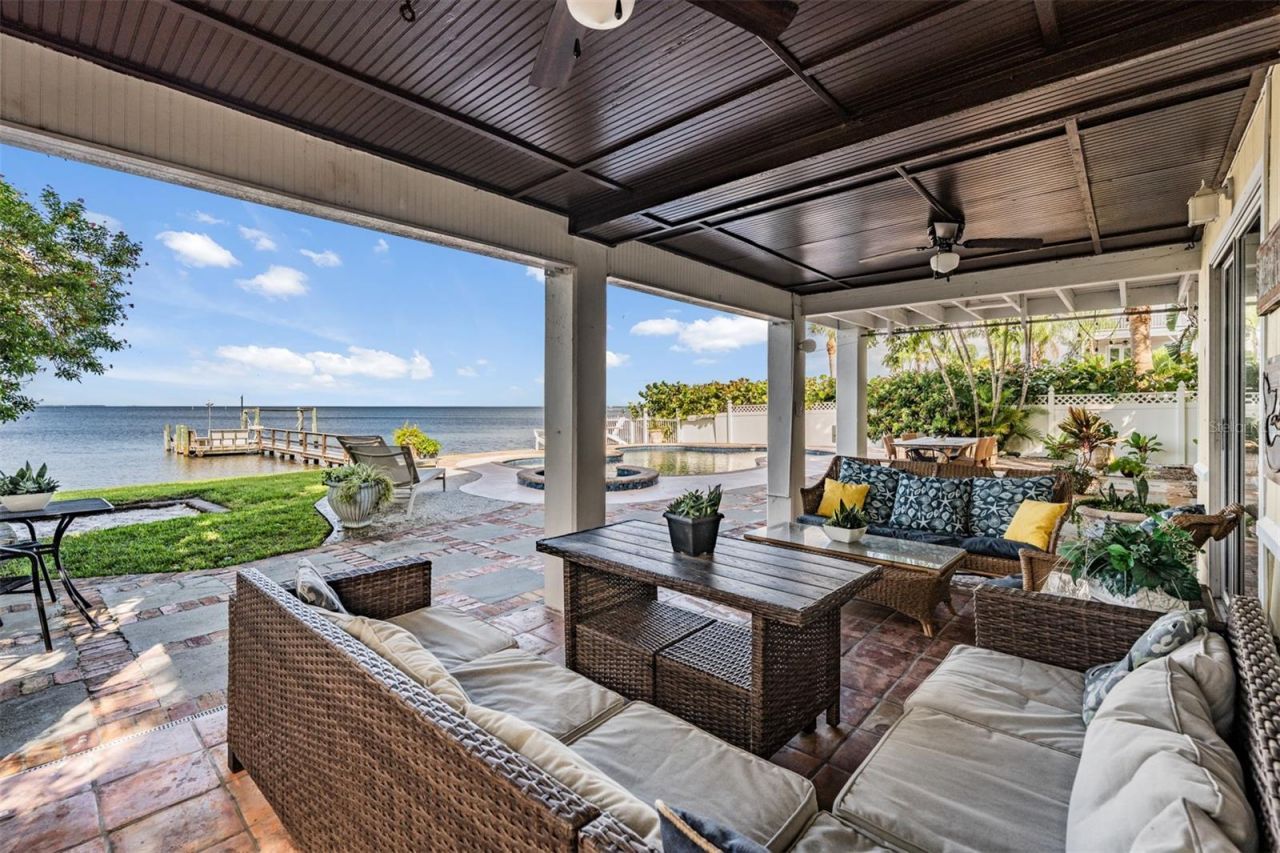 615 N Mayo Street, Crystal Beach, FL 34681 Photo