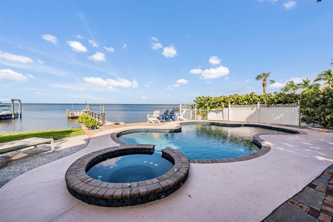 615 N Mayo Street, Crystal Beach, FL 34681 Photo