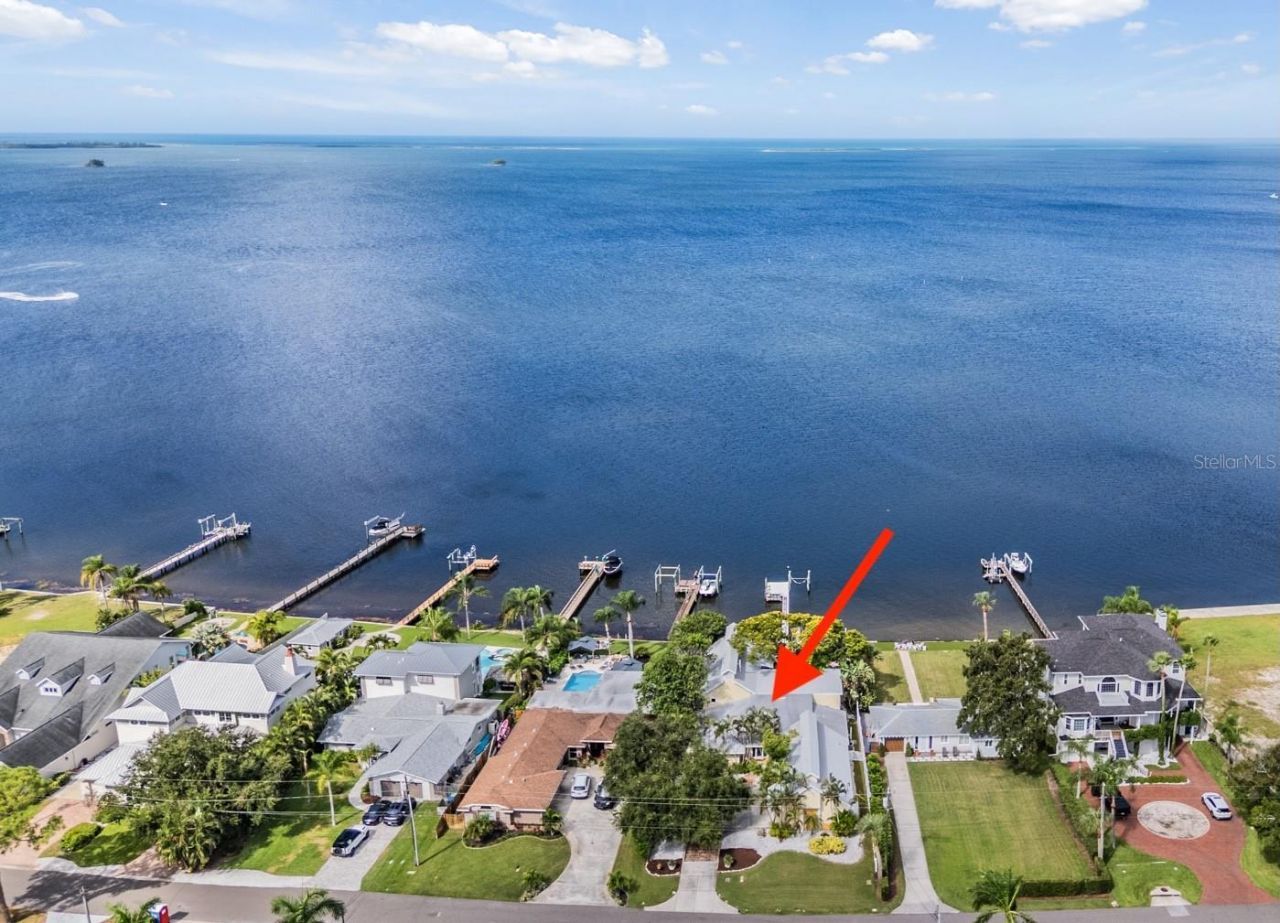 615 N Mayo Street, Crystal Beach, FL 34681 Photo