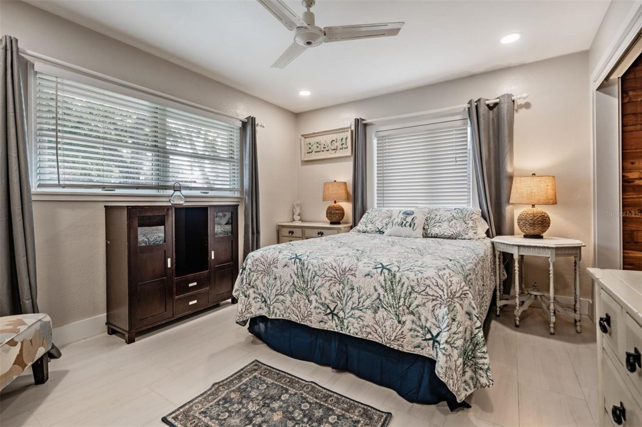 615 N Mayo Street, Crystal Beach, FL 34681 Photo