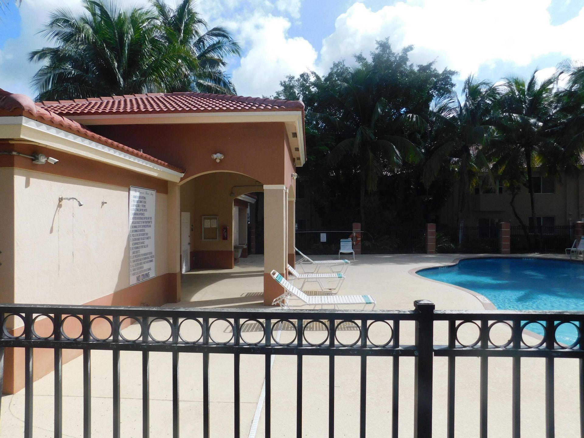 3800 N Jog Road, Unit 204, West Palm Beach, FL 33411 Photo